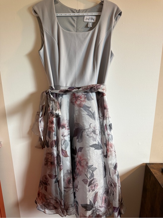 Joseph Ribkoff Dresses & Skirts - Joseph Ribkoff Floral Organza Overlay Fit & Flare Dress Size 10 Wedding Guest